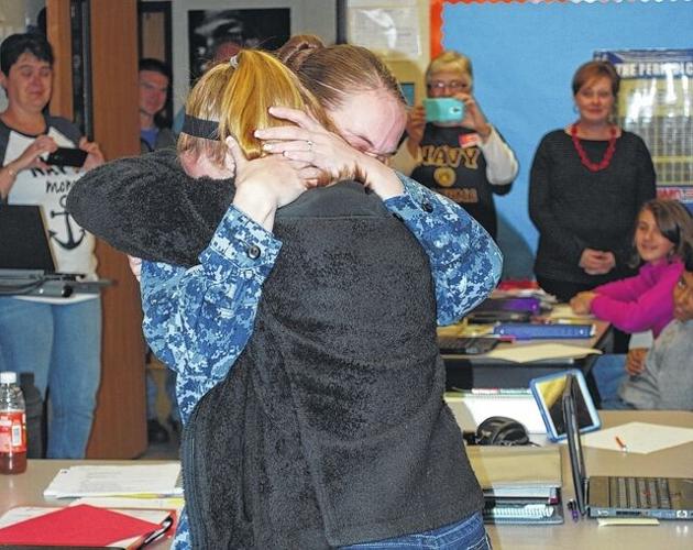 Soldier Surprises Sister At School Local News 6935