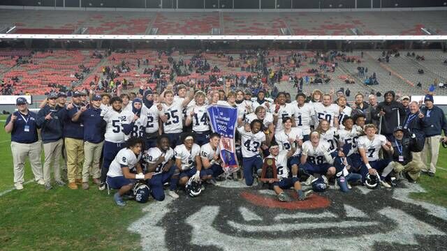 Coaches deliver rings Oregon 6A football champs from Central