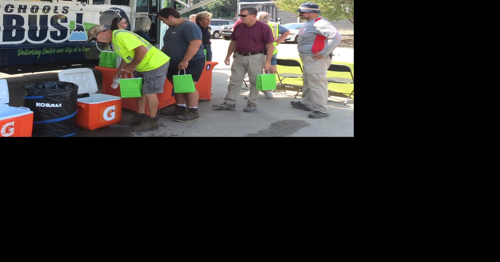 Embattled city workers treated to lunch