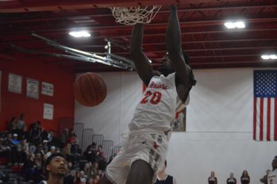 Stanback Nets Career High Warriors Make Key Plays Late To Edge