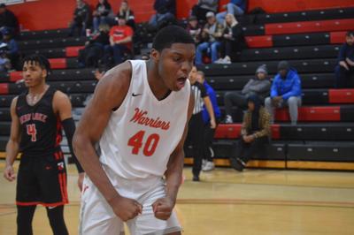 Warriors Edge Rend Lake For Seventh Straight Victory Sports