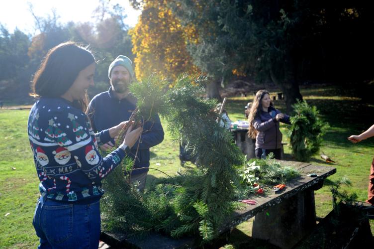 Oldtime cheer at Christmas in Coloma News