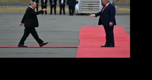 Made-for-TV pageantry as Trump brings Putin in from cold