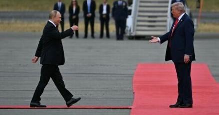 Made-for-TV pageantry as Trump brings Putin in from cold