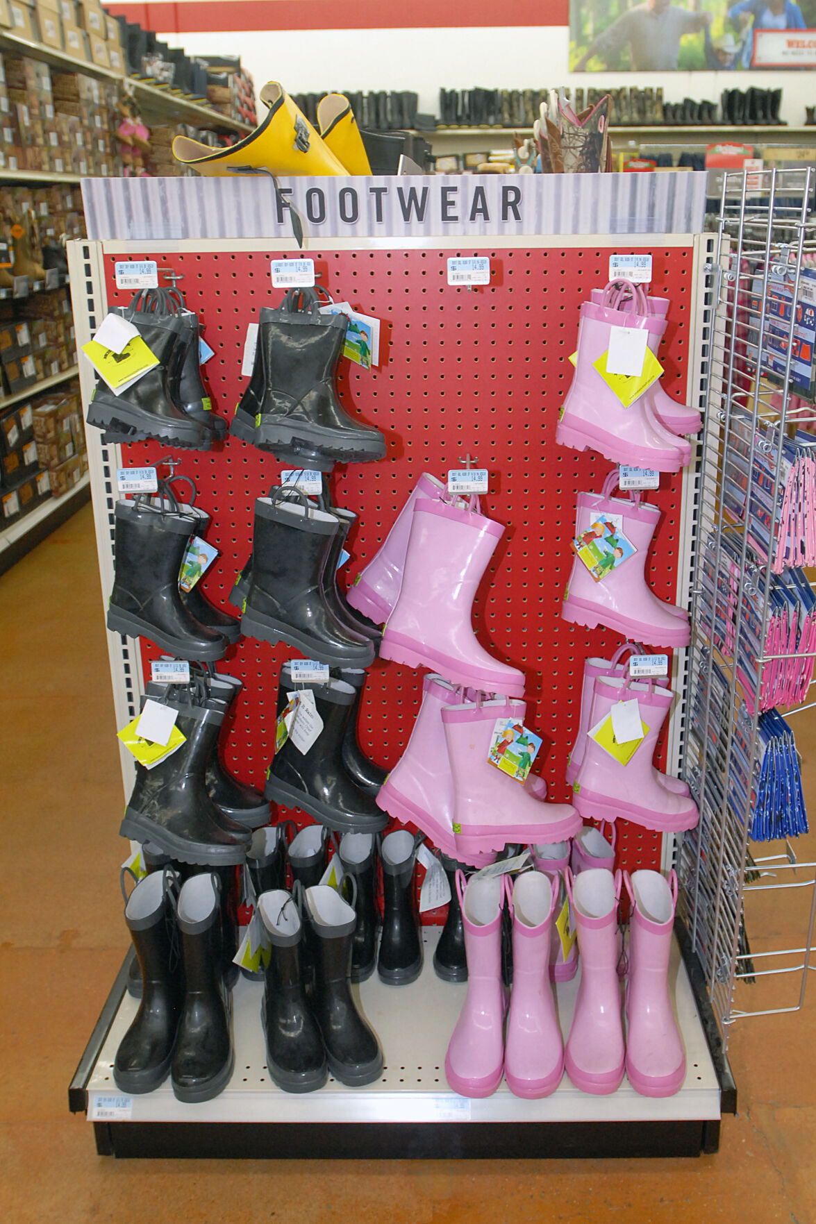 Rain boots hot sale rural king