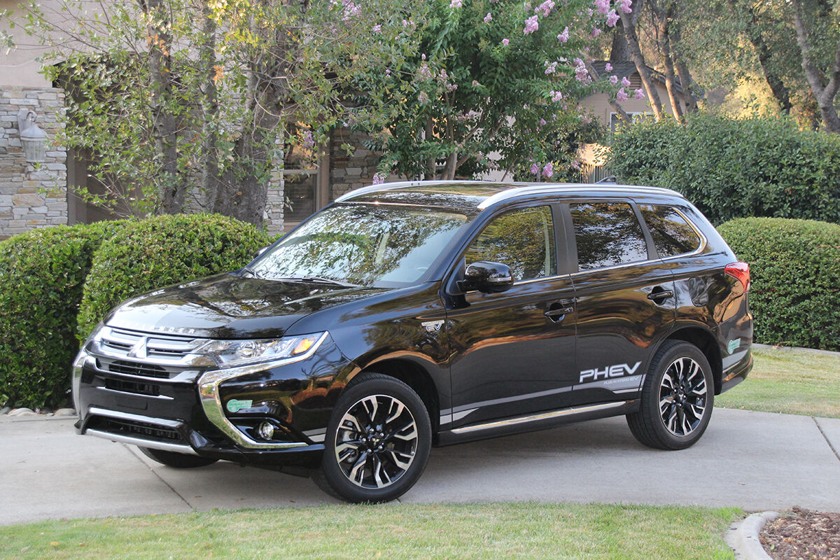 2018 mitsubishi outlander phev mpg sales
