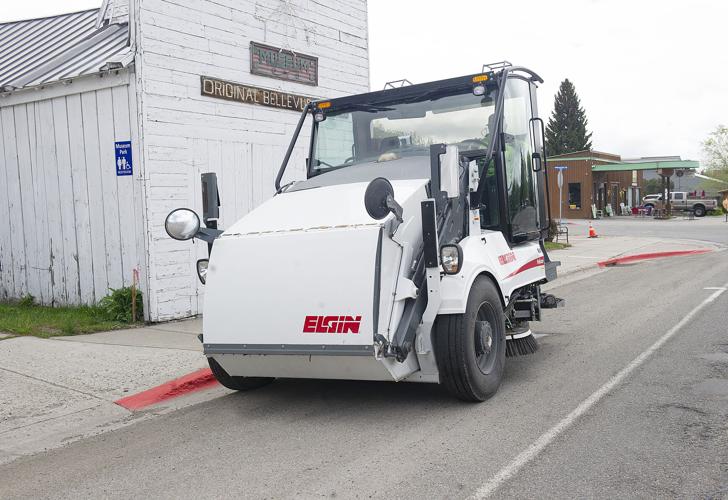 Bellevue gets new street sweeper in flurry of equipment leases