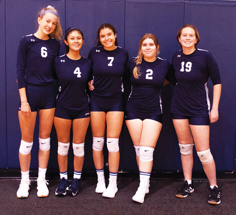 Community School Volleyball Gets Win For The Seniors High School Mtexpress Com