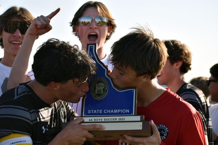 State 4A boys soccer championship: Bulldogs runners-up in first