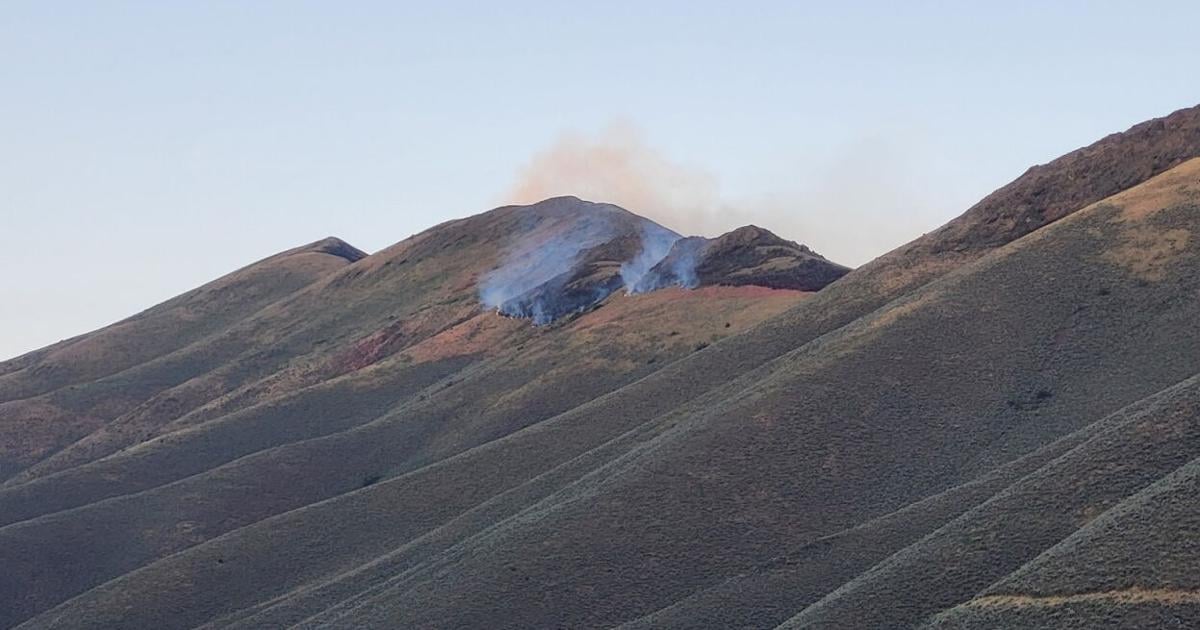 Martin Fire crews assisted by drops in temperatures, wind speeds