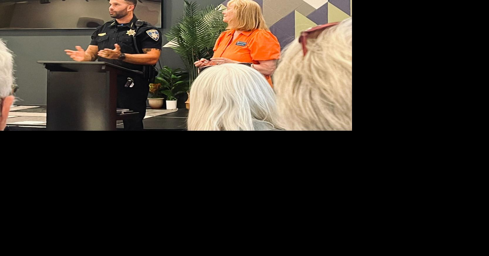 Sheriff habla sobre las relaciones del condado con ICE