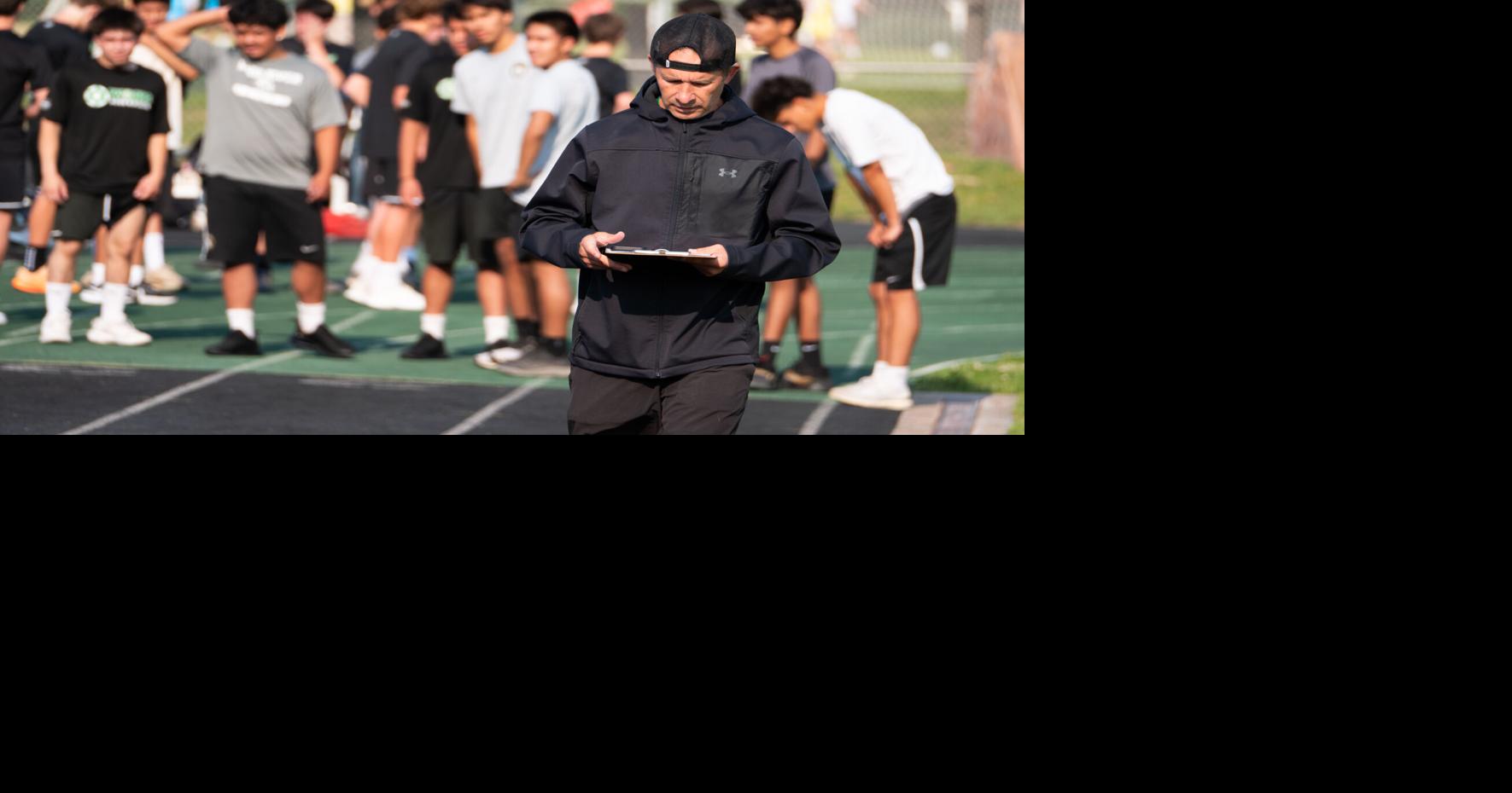 HIGH SCHOOL SOCCER New faces, same expectations: Even with a largely new roster, Wood River boys soccer still eyeing back-to-back titles Even with a largely new roster, Wood River boys soccer is still eyeing back-to-back titles
