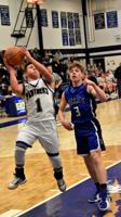 Simpson's calmness, leadership pace Panthers to win
