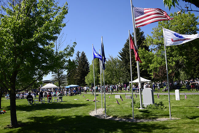 21-06-02 memorial Day Hailey cemetery 3 Roland.jpg