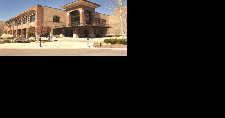BCSD board bans cell phones during school day - Vimarsana News