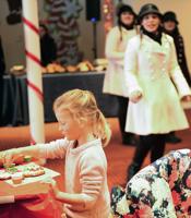 Gingerbread house contest supports nonprofits
