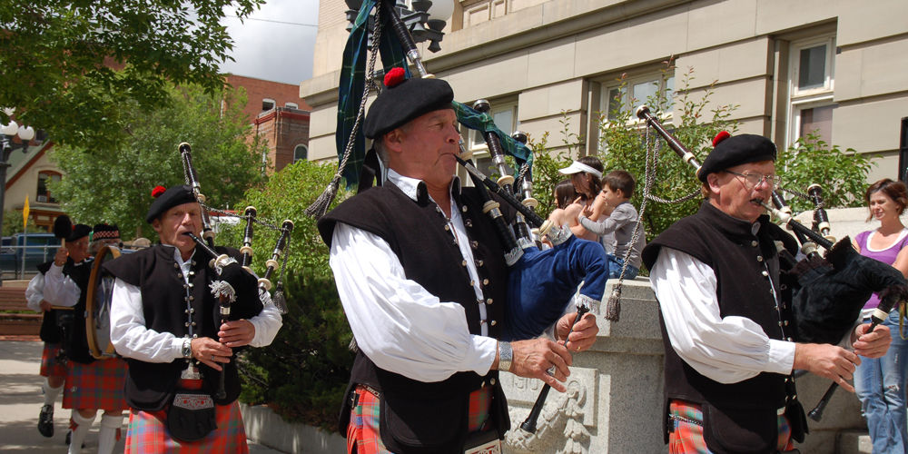 bagpipes-sized2.jpg