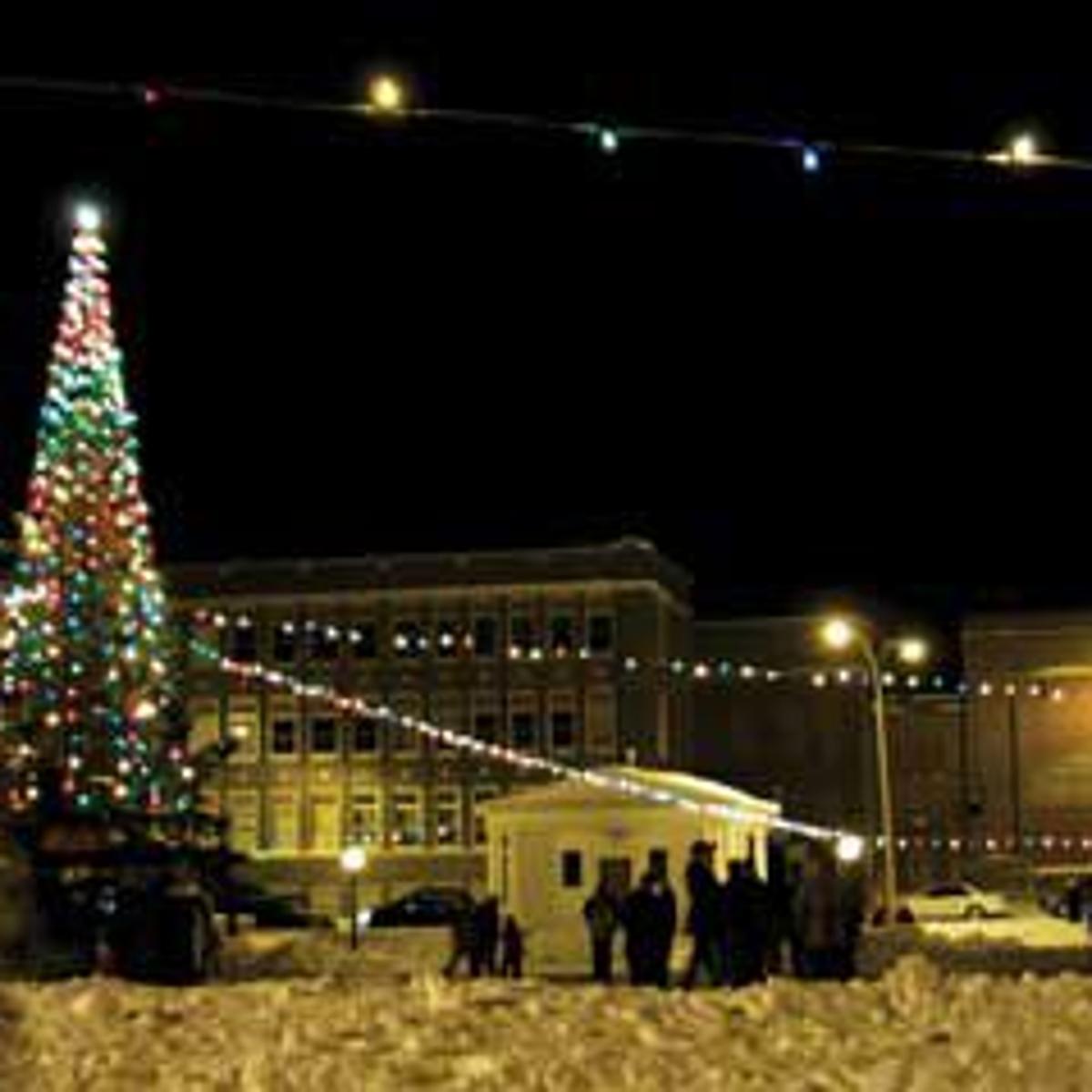 Anaconda S Christmas Stroll Tree Lighting Tonight Local Mtstandard Com Boulder Christmas Stroll 2021
