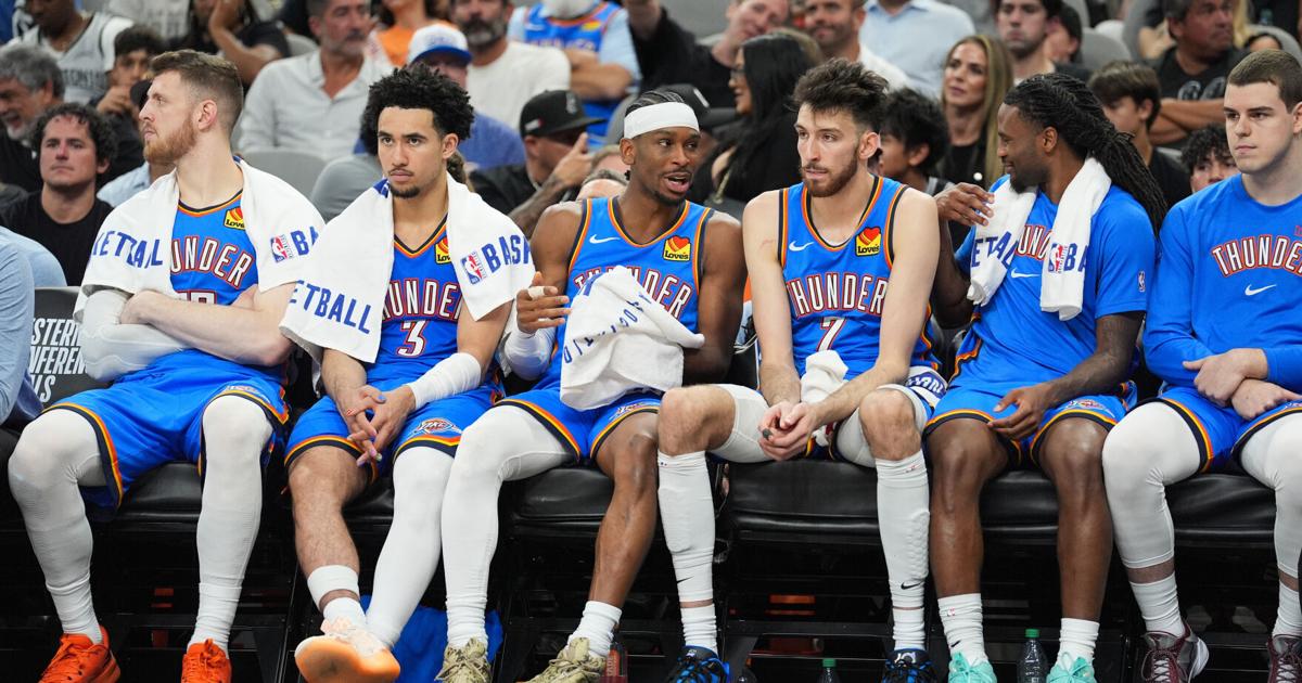 Gilgeous‑Alexander and Holmgren Trade Words on Bench During WCF Game 4