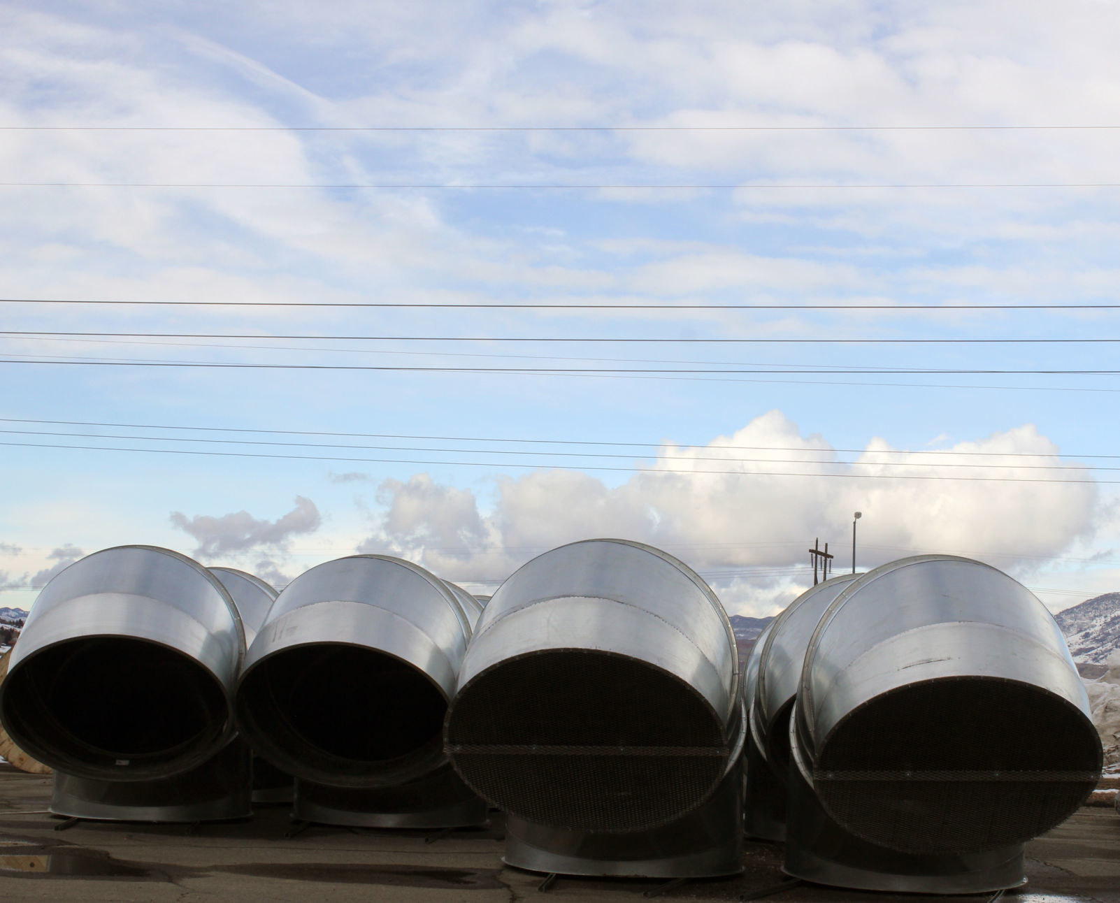 Cryptowatt Bitcoin Mining Operat!   ion Up And Running South Of Butte - 