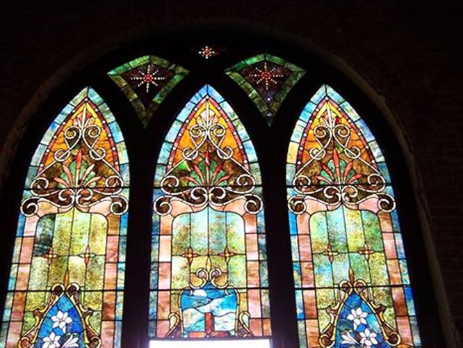 Stained glass artist wins grant to restore Butte church windows