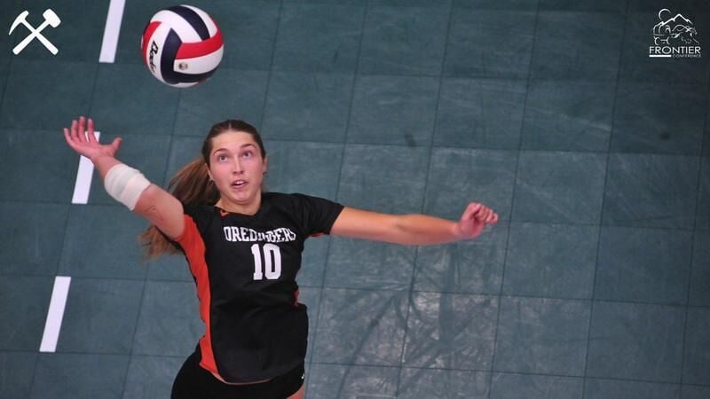 Volleyball sweeps IU East to begin Big Sky Challenge