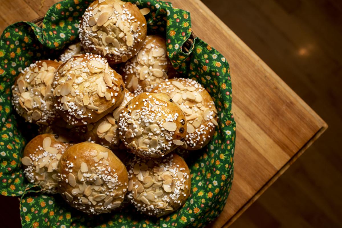 Pulla Finnish cardamom yeast bread perfect for holiday