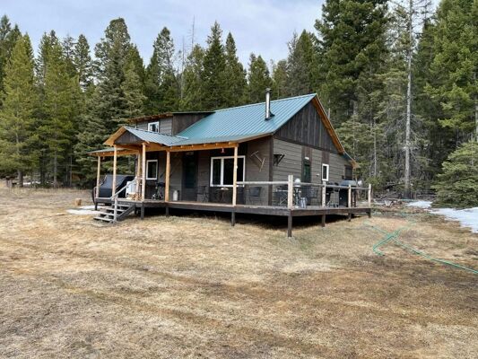 2 Bedroom Home in Deer Lodge - $495,000