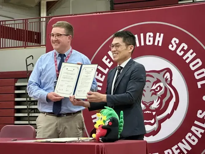 Helena High signs ‘sister school’ pact with Japanese high school