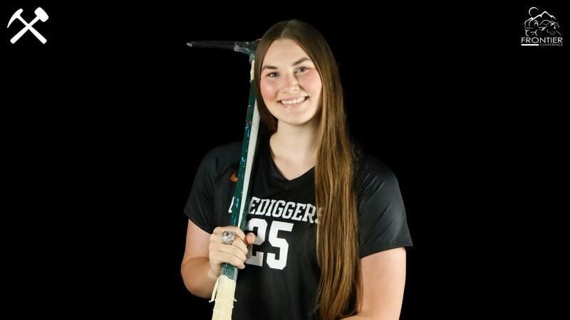 Volleyball's Moomaw lands Frontier attacker of the week award