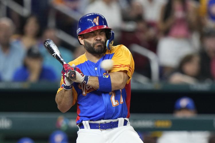 Houston Astros Jose Altuve at bat against Phillies in Game 3 of