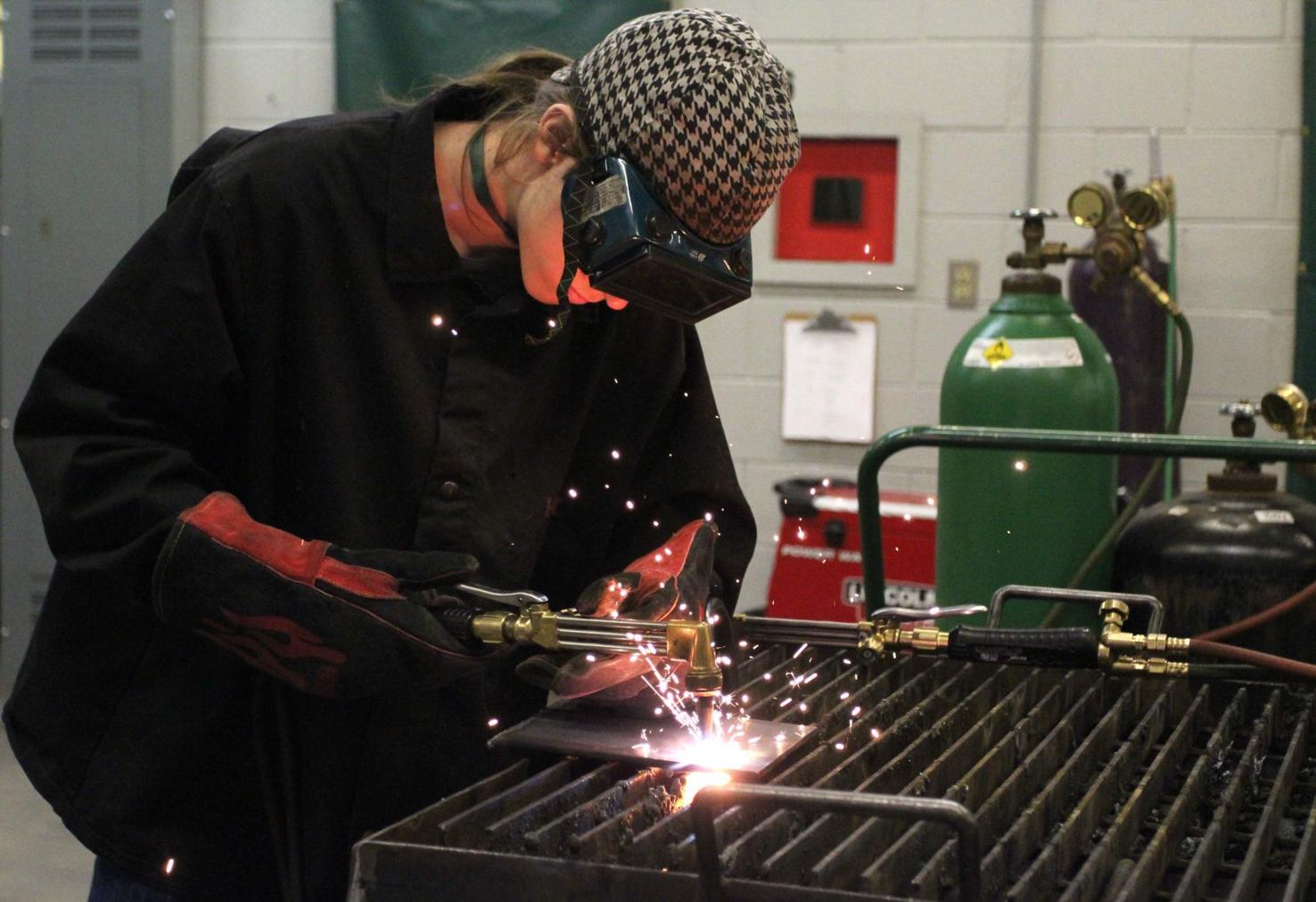 Photos SkillsUSA welding competition