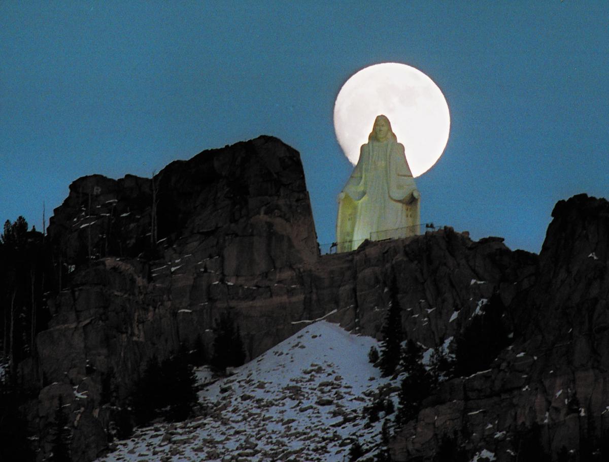 Light Out Our Lady Loses Power Atop The Continental Divide For The First Time Local Mtstandard Com