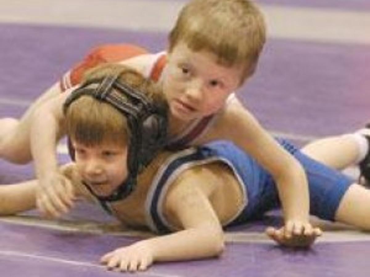 Grapplers Face Off In The Mining City High School Sports Mtstandard Com