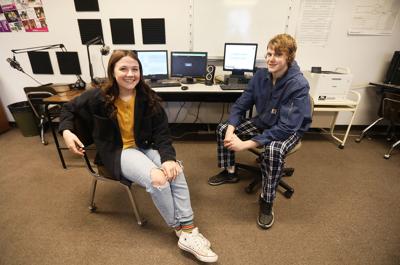 Powell County High School students create podcast