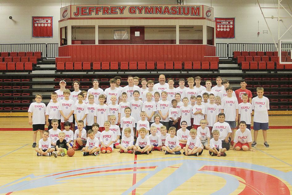 Packed Gym For Lakers Basketball Camp Sports Murrayledger Com