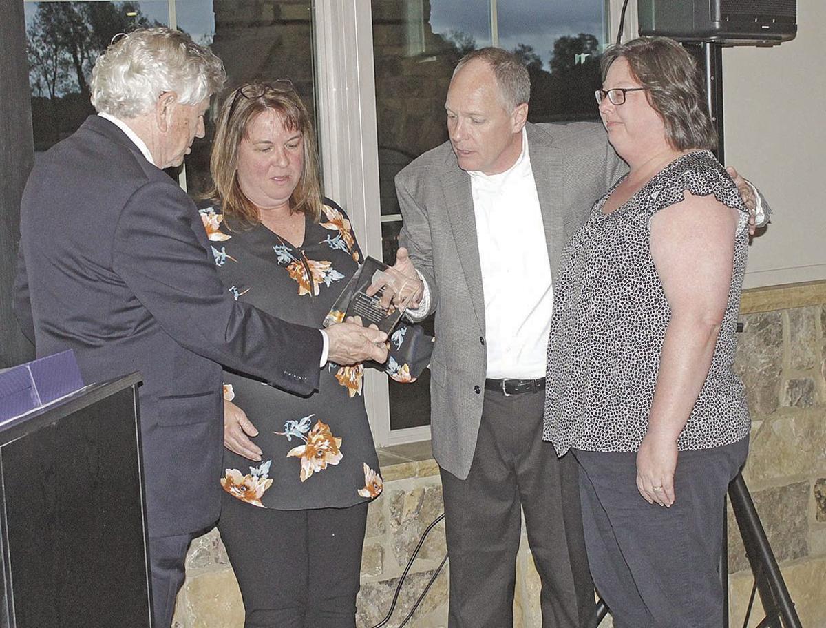 Loftis Dominates Annual Community Foundation Dinner News Murrayledger Com