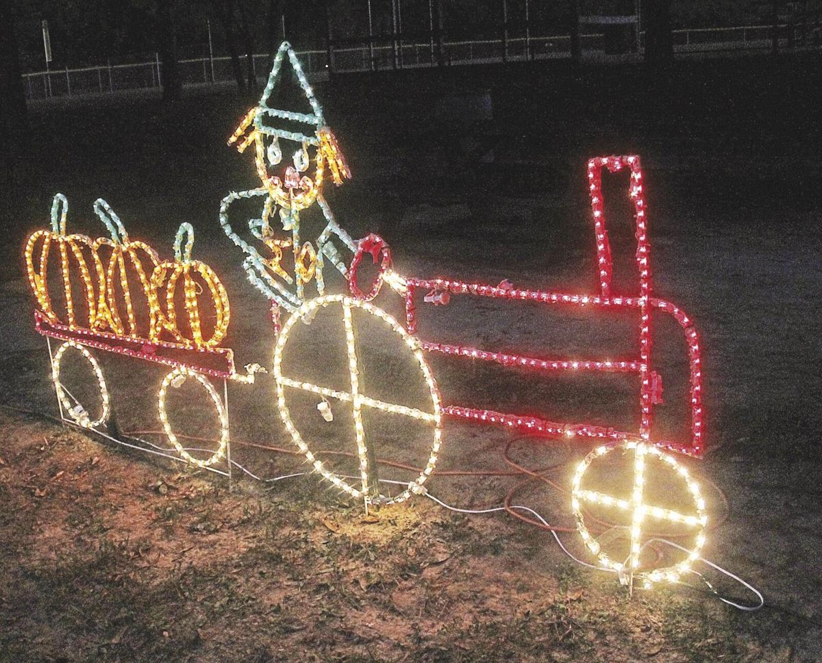 Murray Calloway Park Christmas Lights 2022 Park Halloween Lights Begin Shining At Central | Local News |  Murrayledger.com