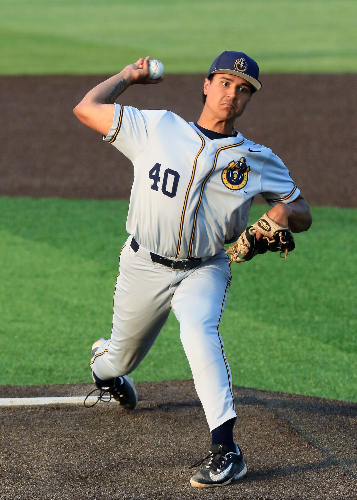 Vernon, Racers move to 2-0 in Valley baseball tourney | Murray State ...