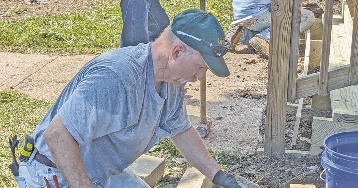 OpportUNITY knocks: Volunteers give facelift to transitional housing facility - Vimarsana News