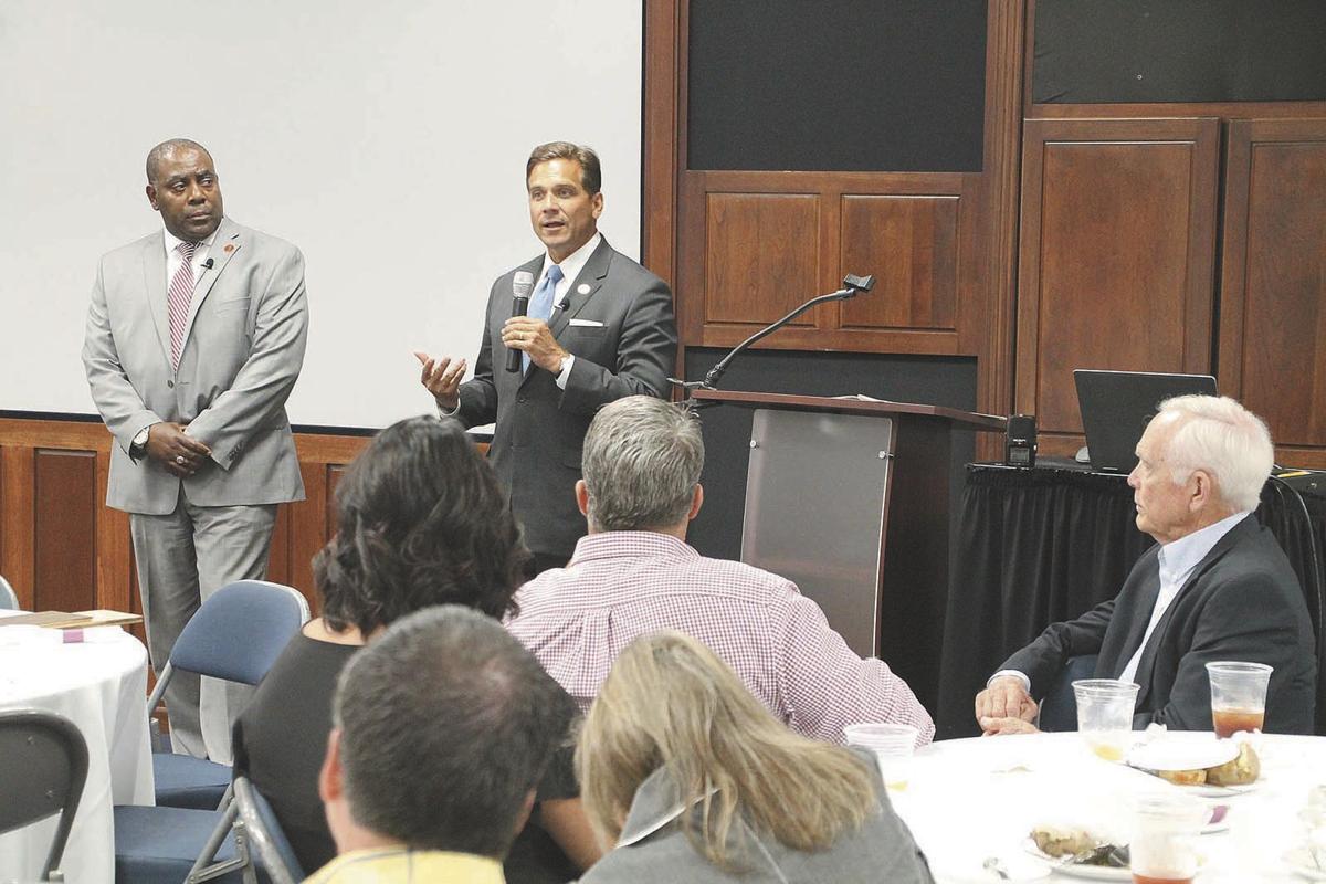 Economic Cabinet Head Speaks To Local Leaders Local News Murrayledger Com