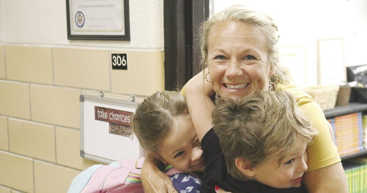 BACK TO SCHOOL HUGS | Education | murrayledger.com