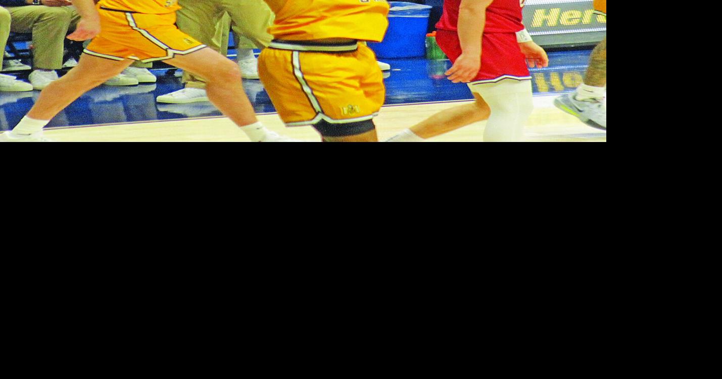 Tale of 2 halves; Belmont makes 36-point turnaround at Bank to sweep Racer men