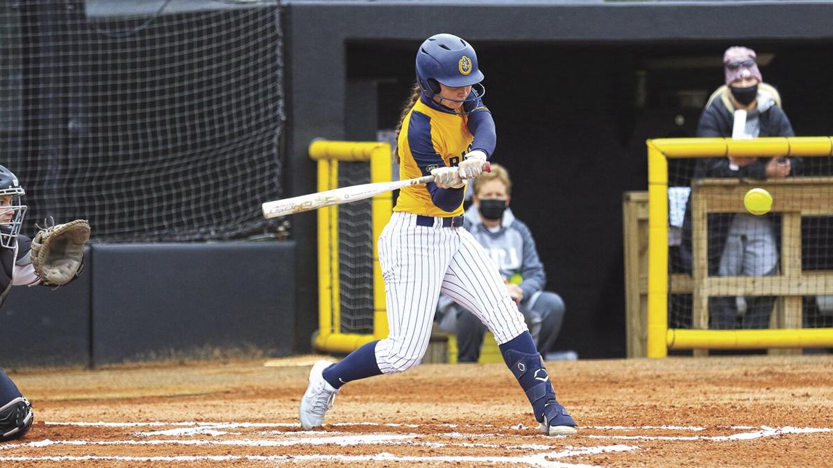 Racers sweep UTM