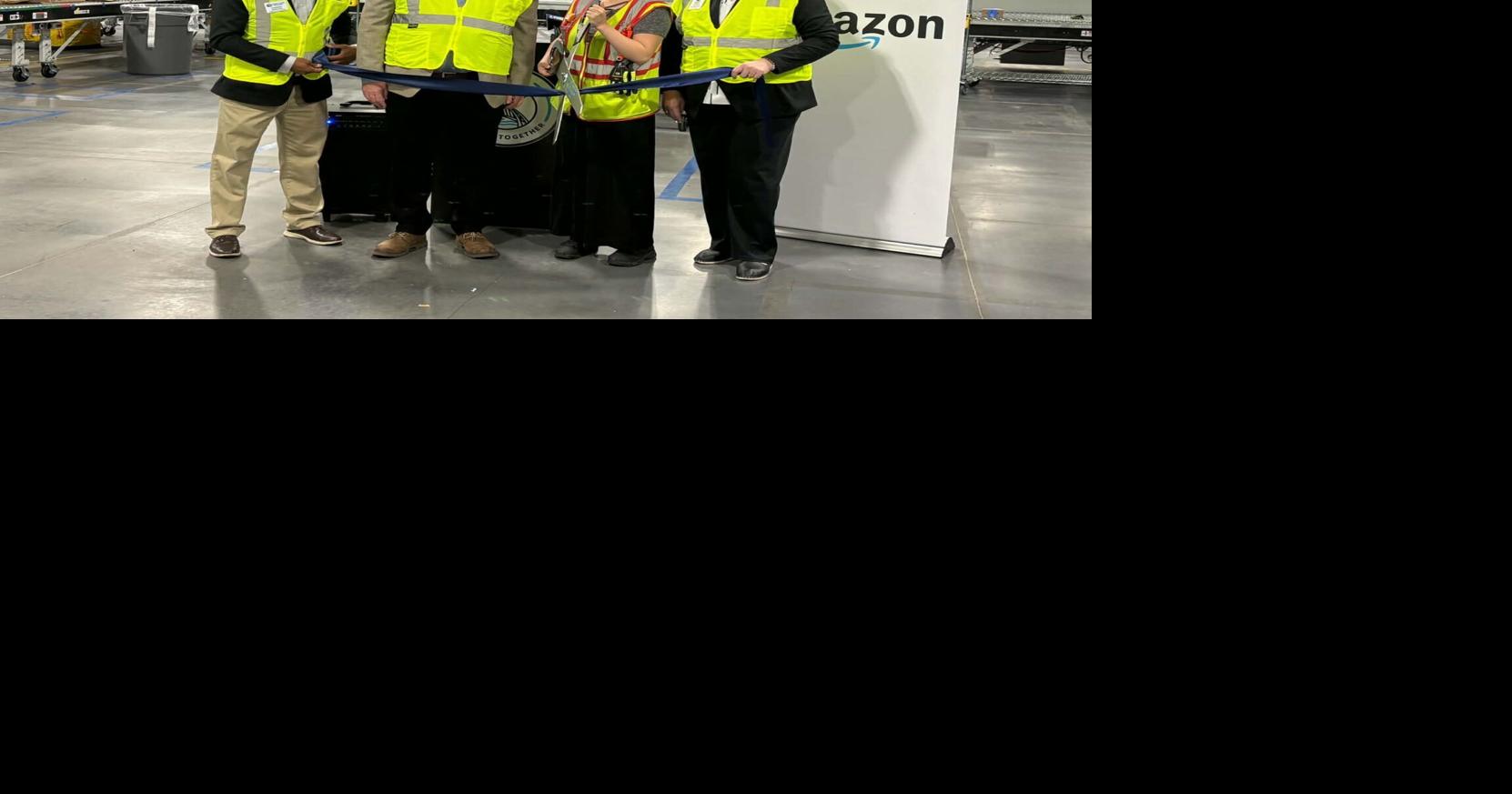 Amazon cuts the ribbon on its last mile facility in Davenport