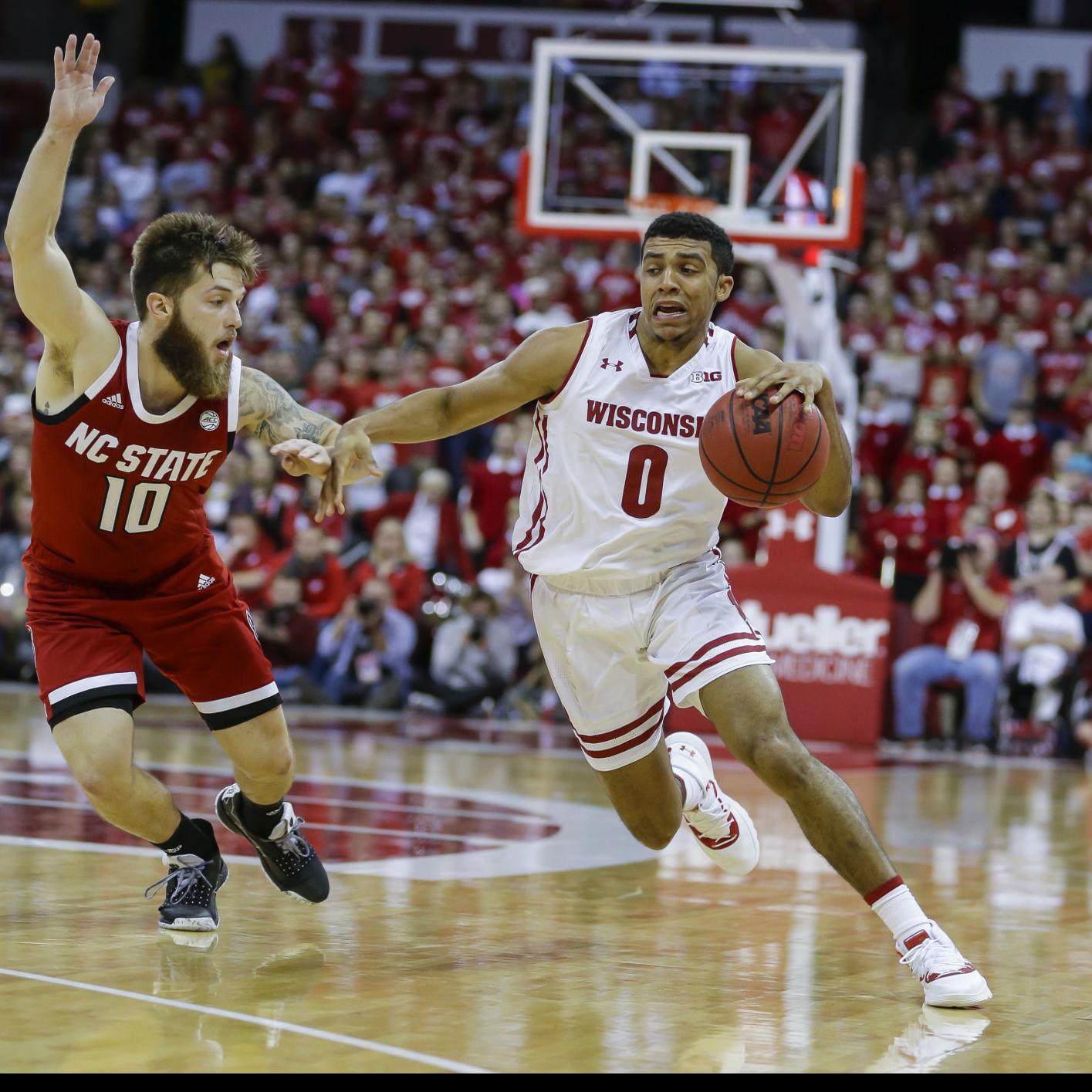 Wisconsin Vs Iowa At A Glance Basketball Muscatinejournal Com