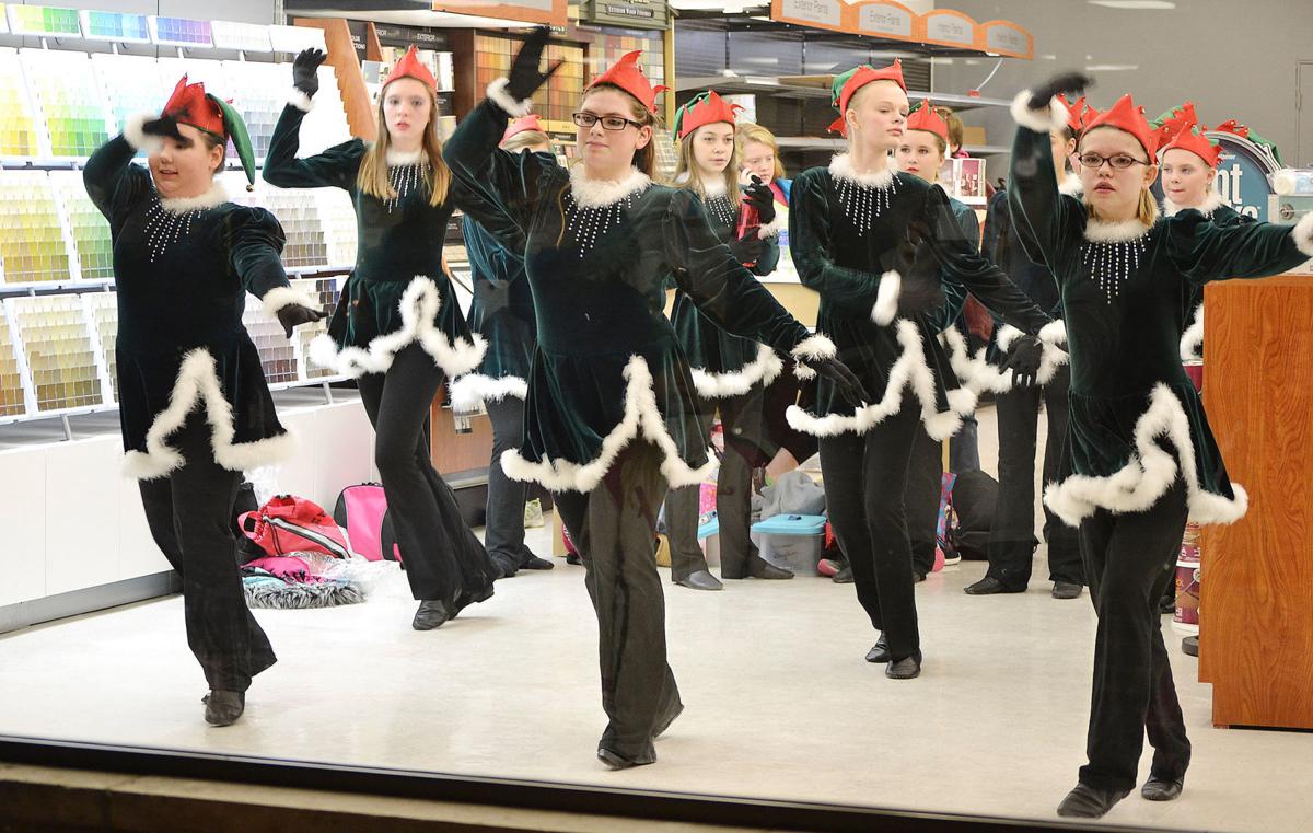 Stroll 2015- dancers