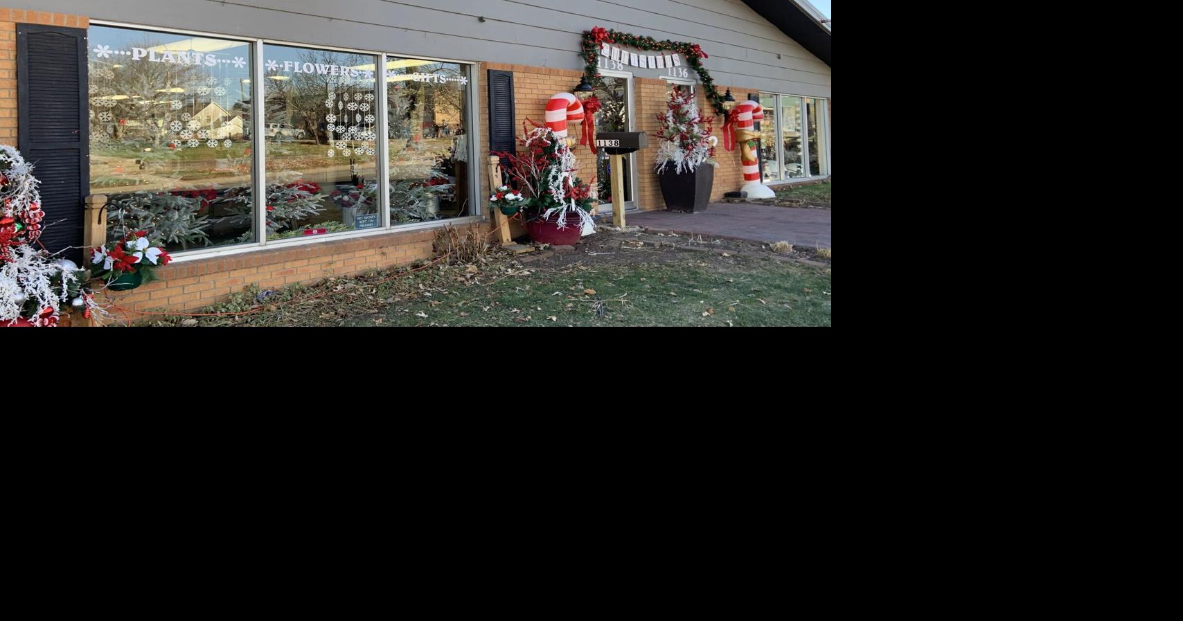 Flowers on the Avenue customers to look through its newest