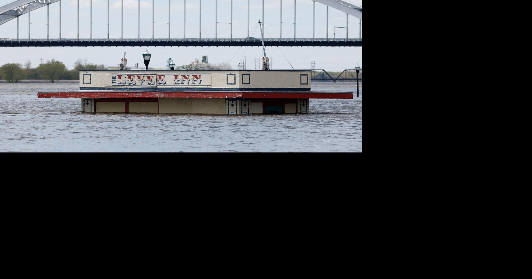 Davenport considering options for restoring Levee Inn