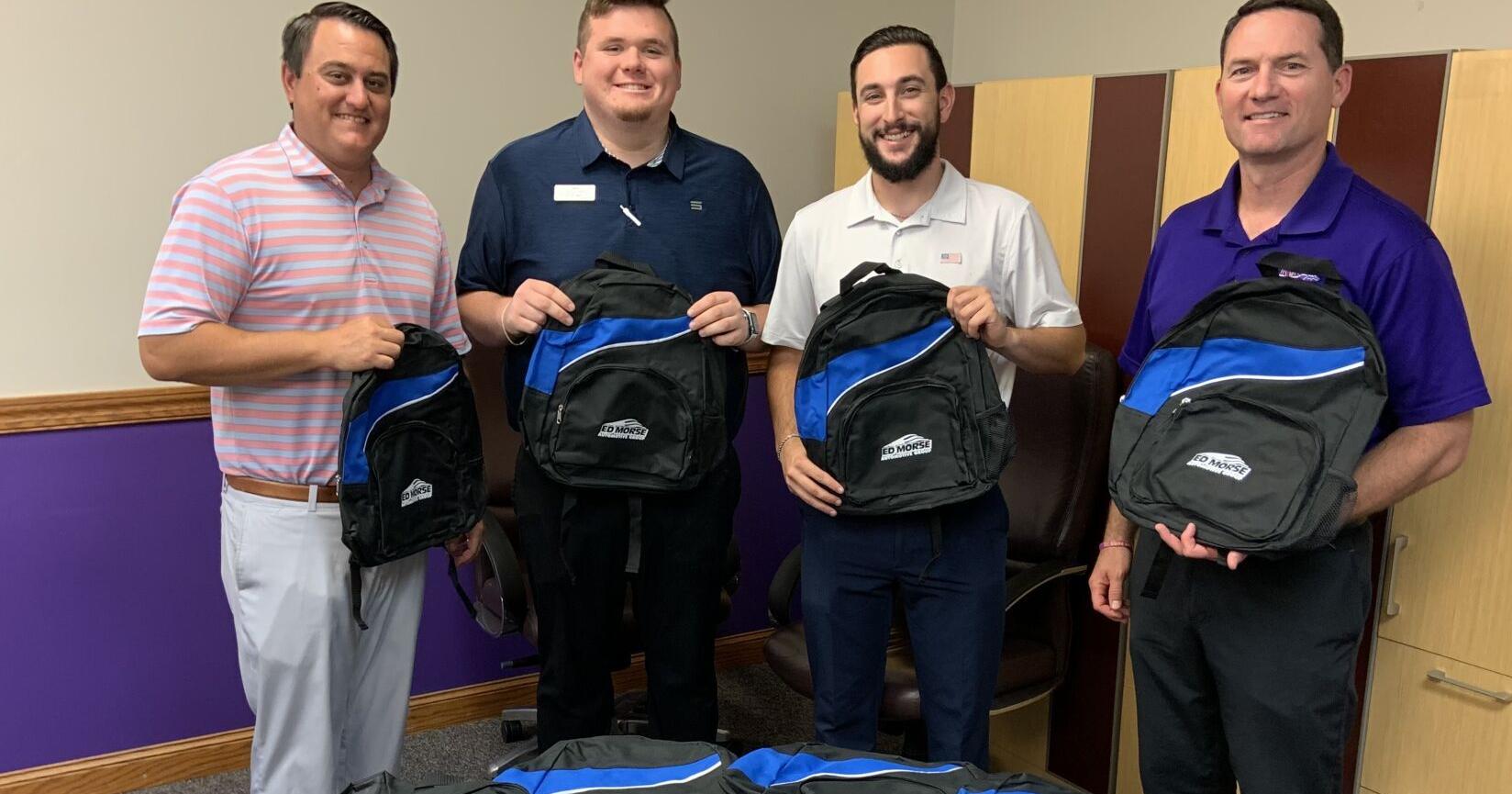 Ed Morse and team donates 100 backpacks to Muscatine students in-need - Vimarsana News